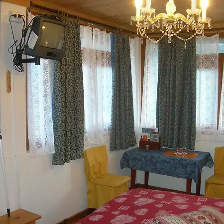 Airone Oda ve Kahvaltı