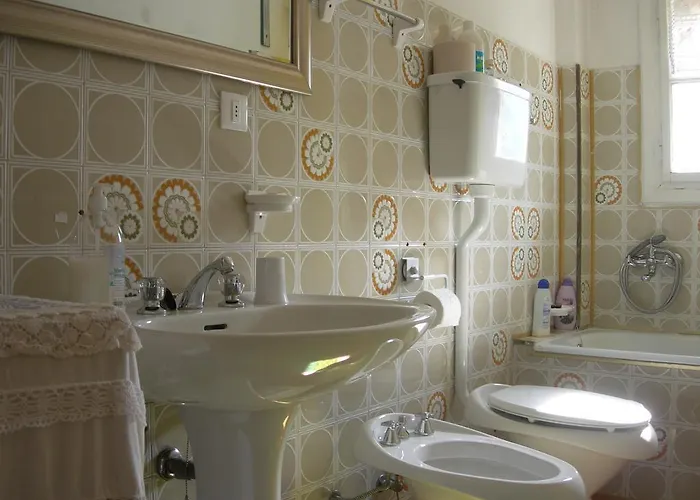 לינה וארוחת בוקר Airone